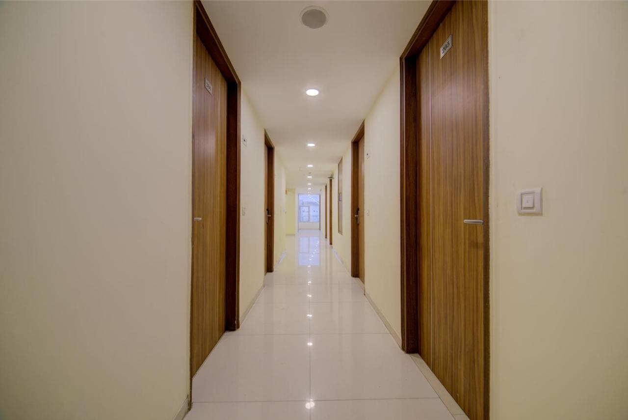 نيودلهي Hotel D'Capitol - Delhi Airport المظهر الخارجي الصورة