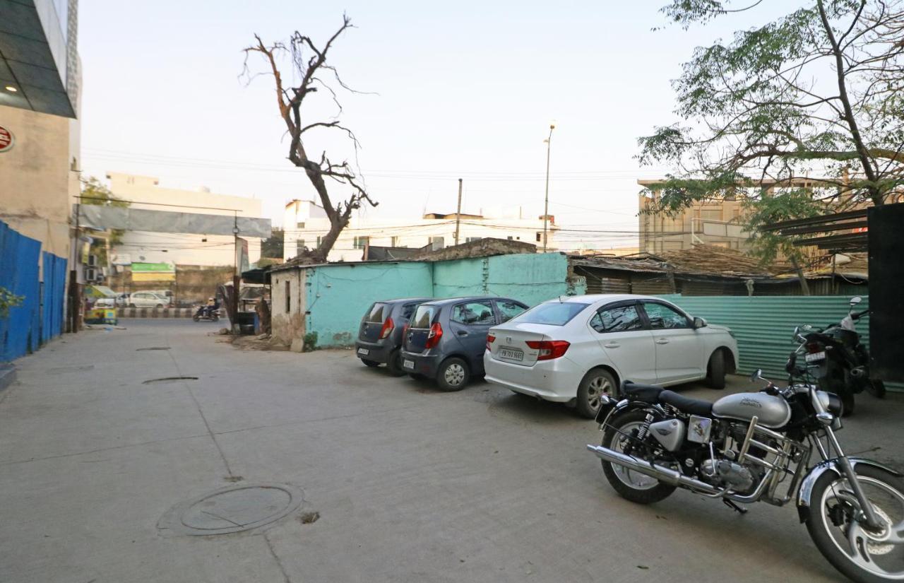 نيودلهي Hotel D'Capitol - Delhi Airport المظهر الخارجي الصورة